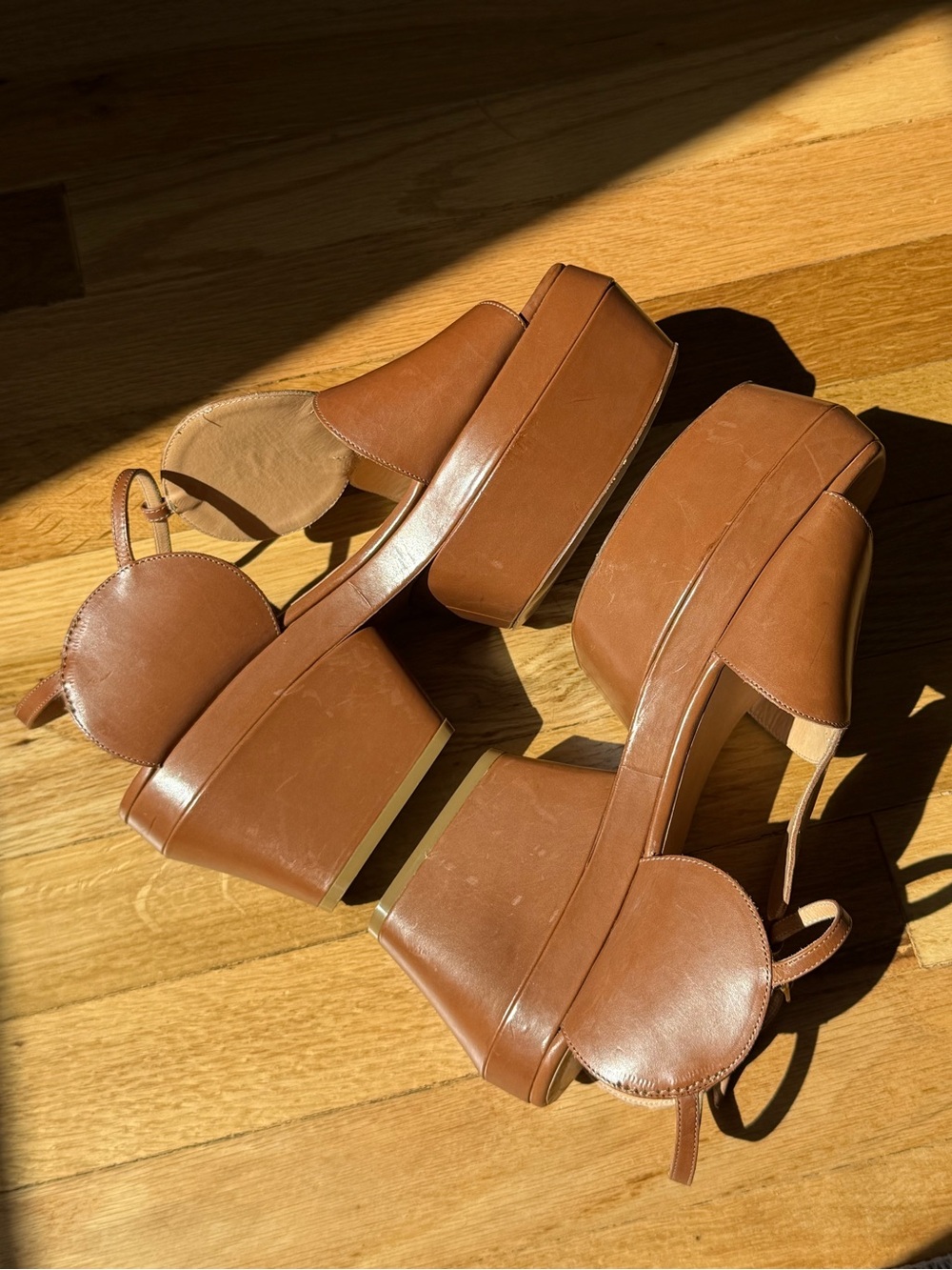 Dries Van Noten Brown Circle Cutout Leather Platforms - Picture 7 of 10